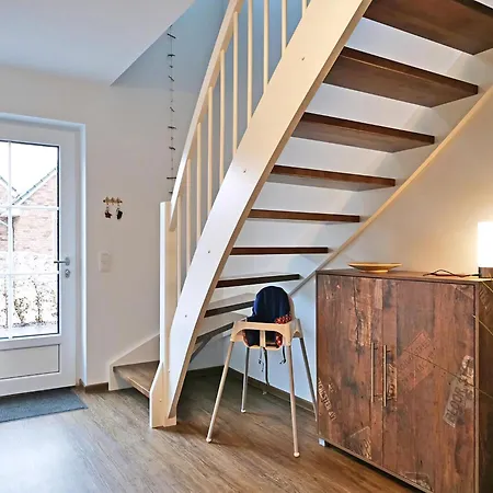 In Burhave Mit Grosser Terrasse Prázdninový dům *