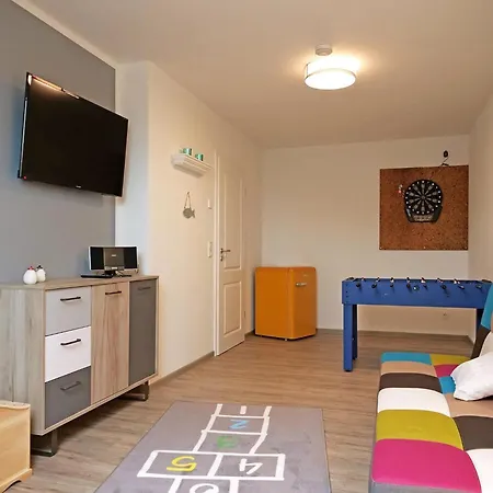 Holiday home In Burhave Mit Grosser Terrasse *